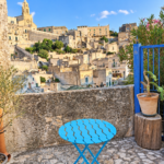 Vista sui Sassi di Matera dal cortile della Camera con Vista